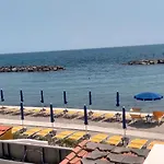 Nyaraló Anne San Remo
